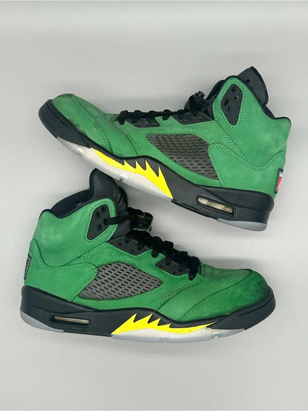 Jordan shark look accents